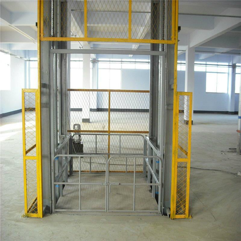 導(dǎo)軌式升降貨梯修理需要注意哪些(圖1) \